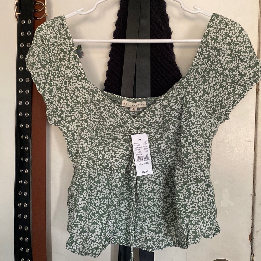 Floral green top